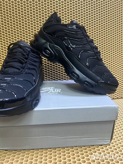 Кроссовки Nike Air Max tn plus