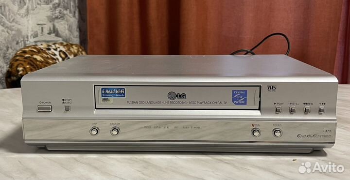 Видеомагнитофон lg