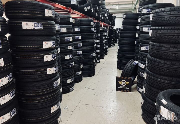 Westlake SL366 235/75 R15C 110Q