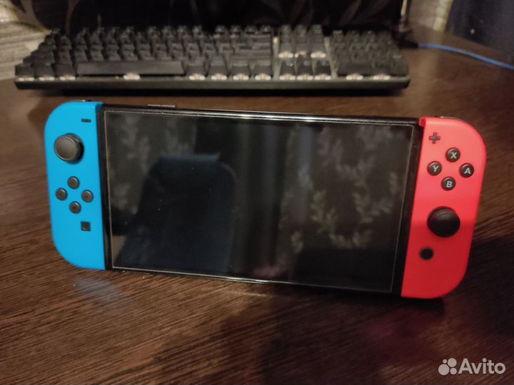 Nintendo Switch Oled Red/Blue Neon 64GB