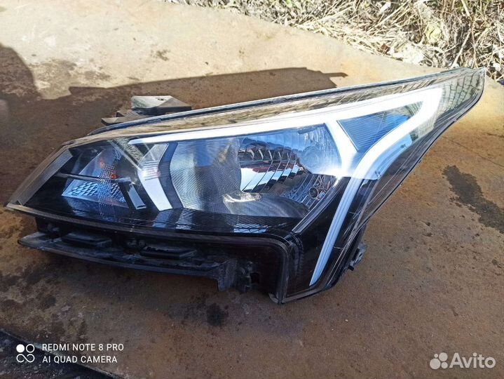 Фара правая kia rio б/у оригинал 21год