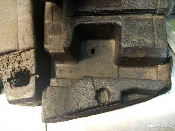 Пол багажника Subaru Impreza GG2 EJ15 2000-2002