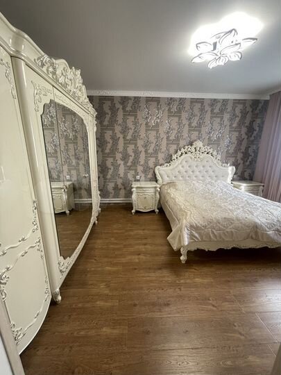 Дом 360 м² на участке 2 сот.