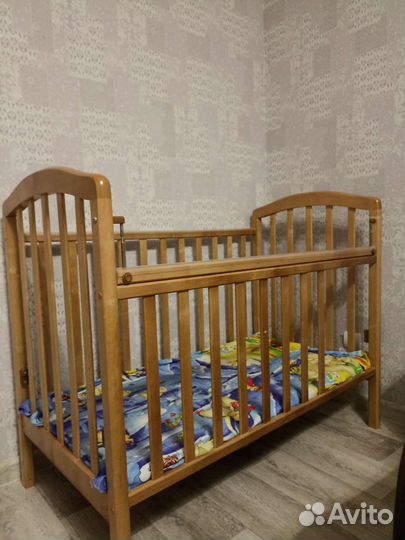 Детская кроватка