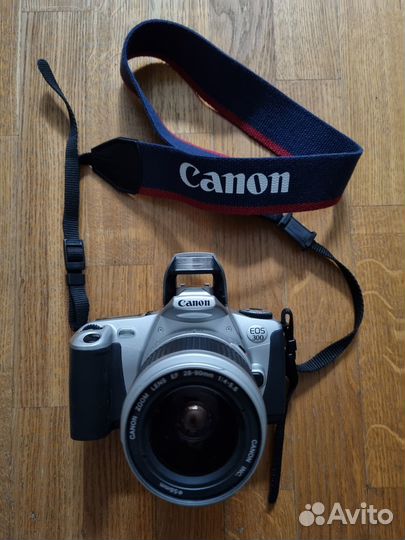 Пленочный зеркальный фотоаппарат