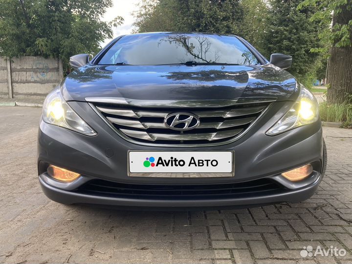 Hyundai Sonata 2.0 AT, 2011, 200 000 км