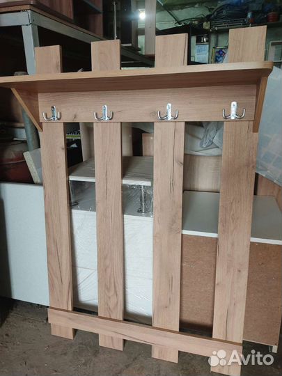 Вешалки для прихожей новые