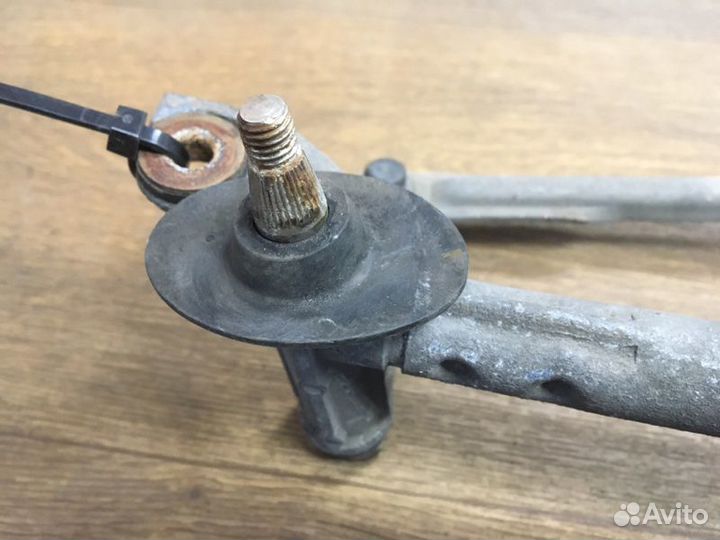 Трапеция стеклоочистителя Volkswagen Vento седан