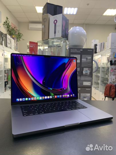 Б/У MacBook Pro 16 (2021 M1Pro/32/512Gb) 18 циклов
