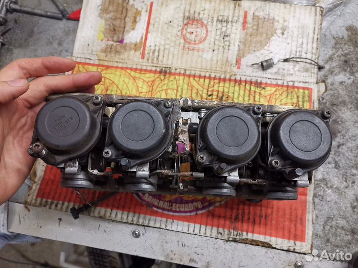 Карбюратор Honda cb1