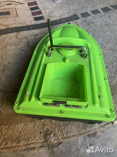 Карповый кораблик