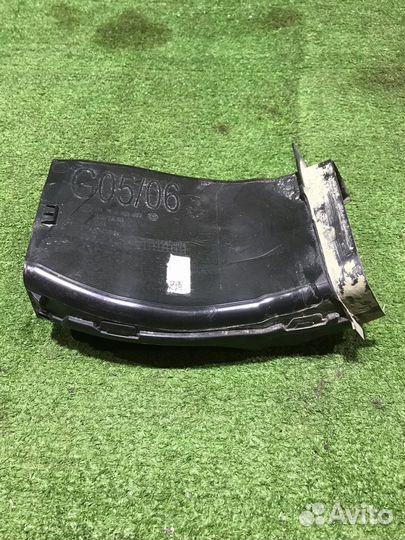 Левый воздуховод тормозов BMW X5 G05 X6 G06