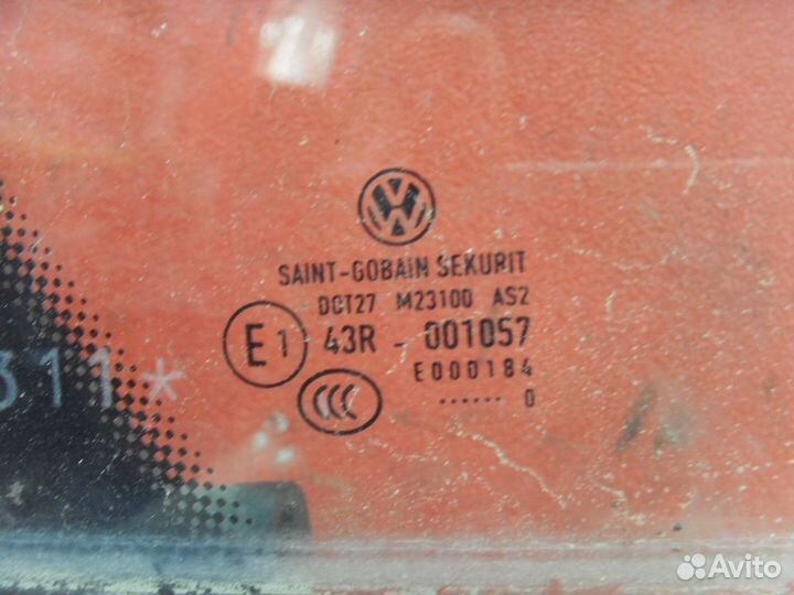 Стекло двери задней правой Volkswagen Golf VI
