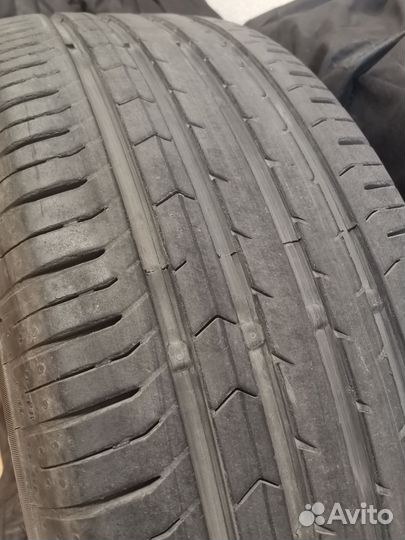 Continental ContiPremiumContact 5 225/60 R17 99V