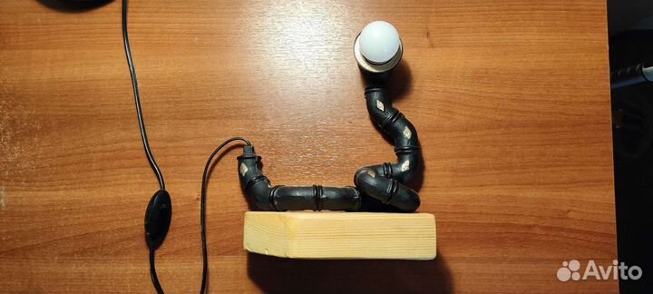 Светильник змея из труб