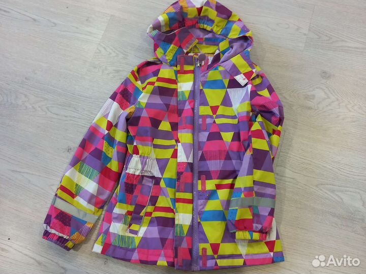 Куртка для девочки рост 122-128 см