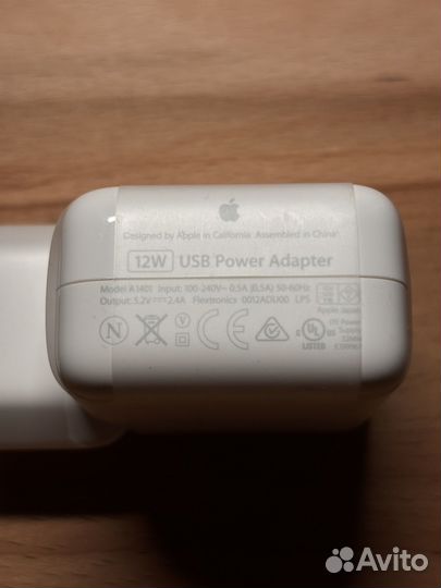 Зарядное устройство Apple 12W USB Power Adapter