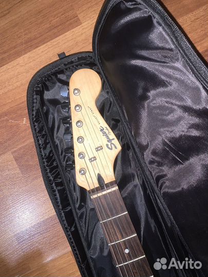 Электрогитара Fender Squier Bullet Stratocaster