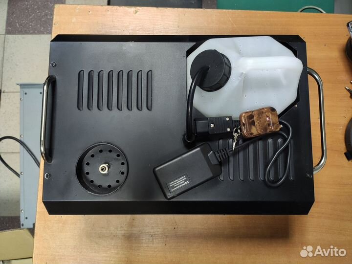 Дым машина 1200 ватт Galaxy Smoke SFU-1200D/B