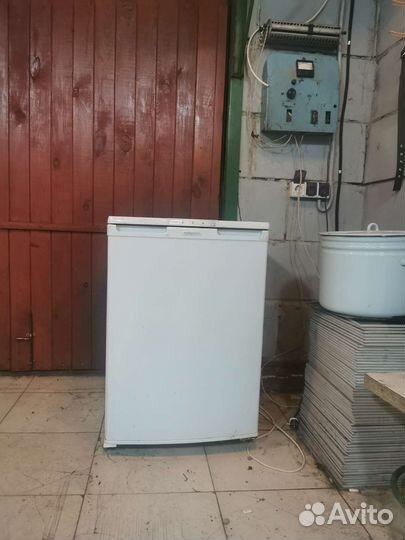 Холодильник (морозильная камера)