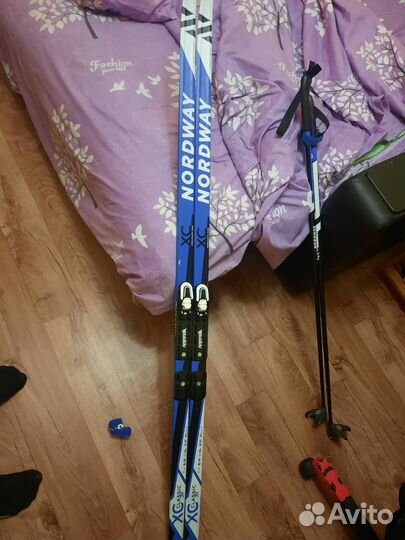 Продам лыжи