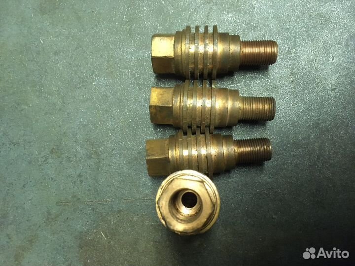 Вставка резьбовая под свечу зажигания