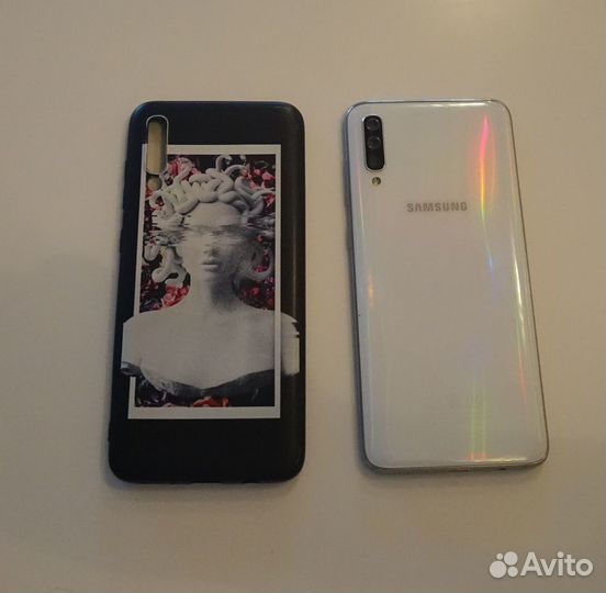 Samsung Galaxy A70, 6/128 ГБ