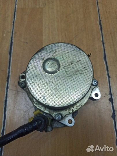 Вакуумный насос тормозной системы Opel Insignia