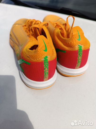 Футзалки nike