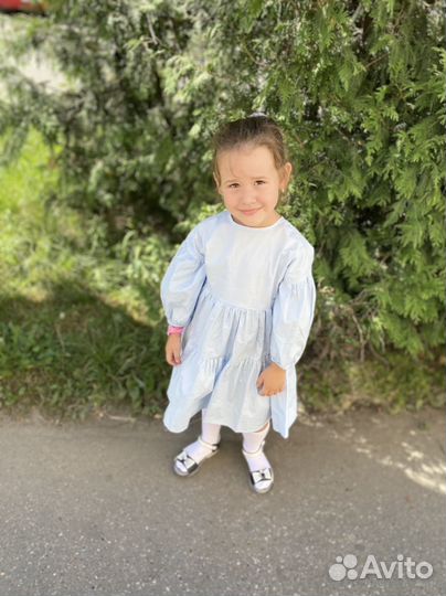 Пакет платьев на девочку 4-5 лет
