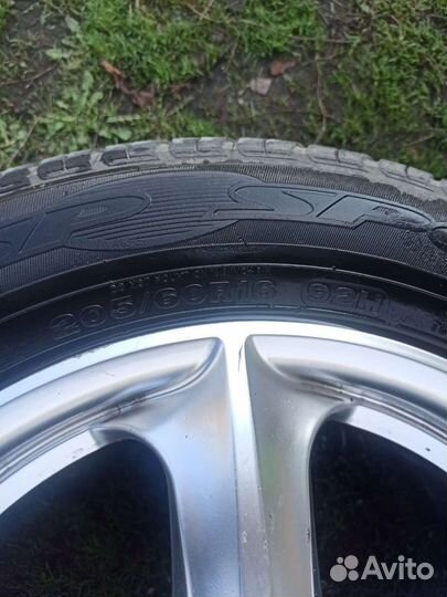 Комплект колес Dunlop R16 на литых дисках