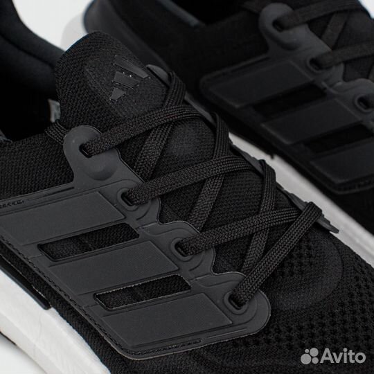 Кроссовки Adidas Ultraboost Light