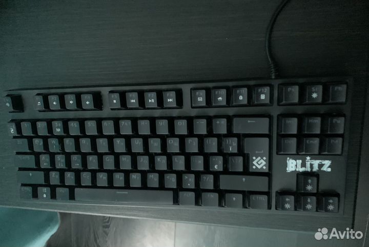 Игровая клавиатура Defender Blitz