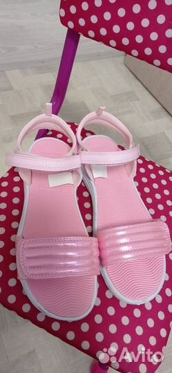 Сандалии для девочки