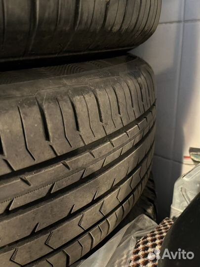 Continental ContiPremiumContact 215/55 R17 94V