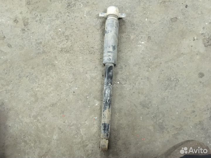 Chevrolet cruze Амортизатор