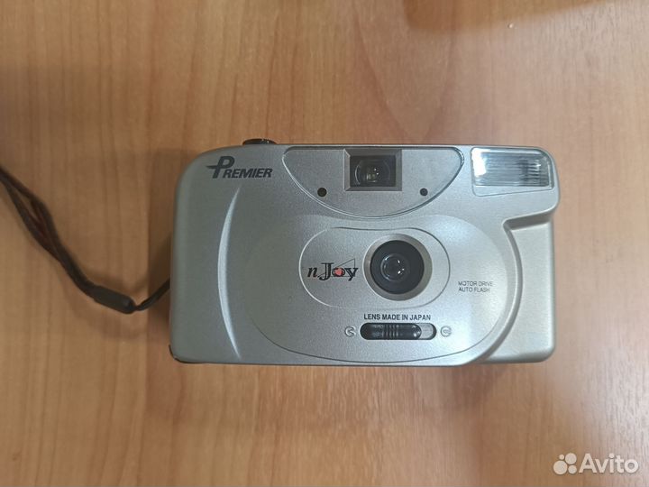 Плёночный фотоаппарат premier