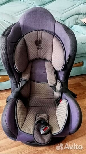 Автомобильное кресло