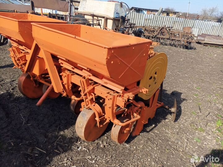 Картофеле сожалку. Картофеле копалка