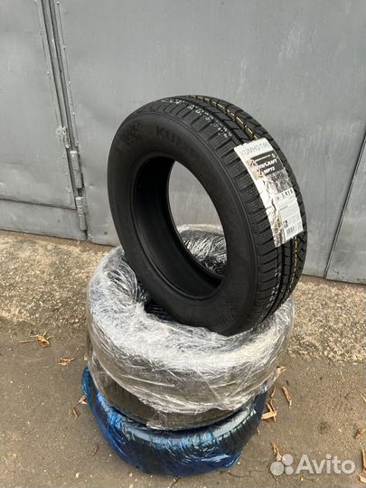 Pirelli Ice Zero 275/40 R22 108H