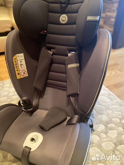 Автомобильное кресло