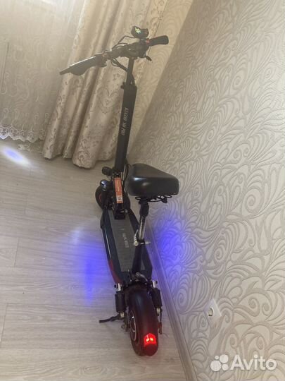 Самокат взрослый электрический бу