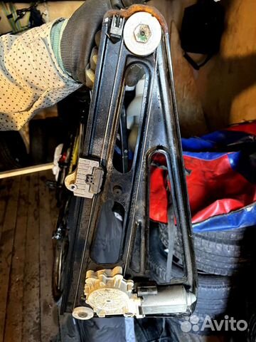 Стеклоподъемник е38