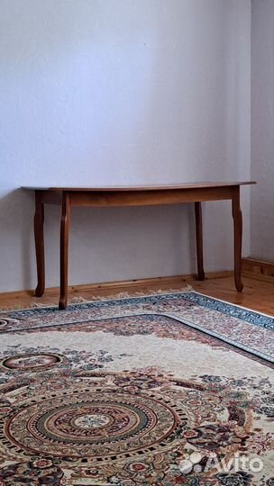 Кухонный стол деревянный