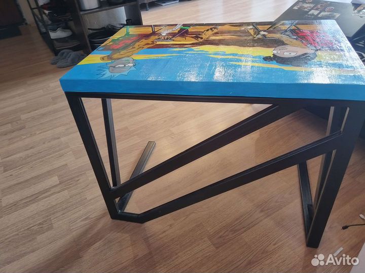 Компьютерный стол