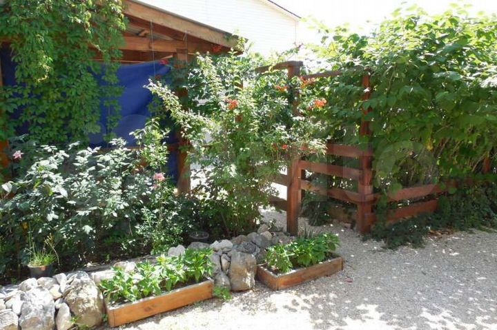 Дом 42 м² на участке 5 сот.