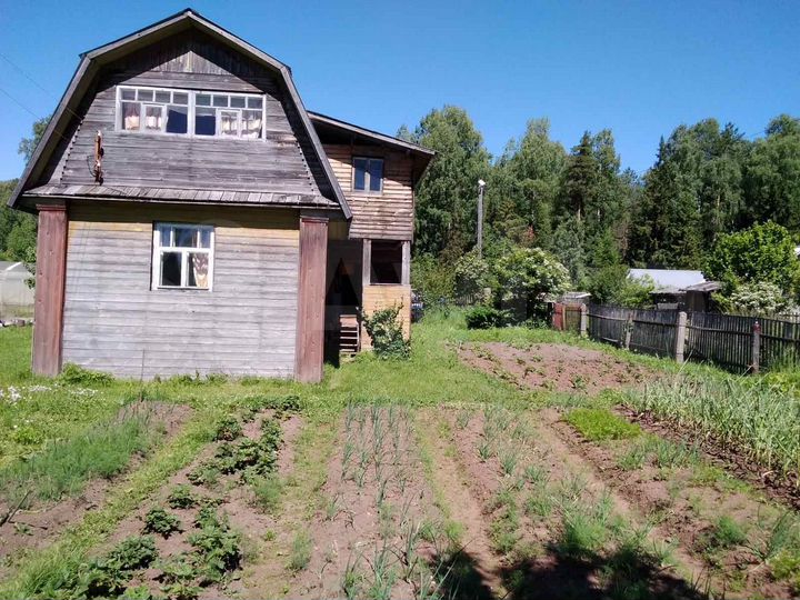 Дача 30 м² на участке 7,5 сот.