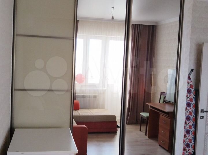 Комната 17 м² в 2-к., 18/25 эт.