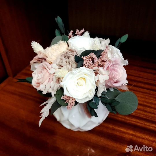 Букет из вечных стабилизированных цветов