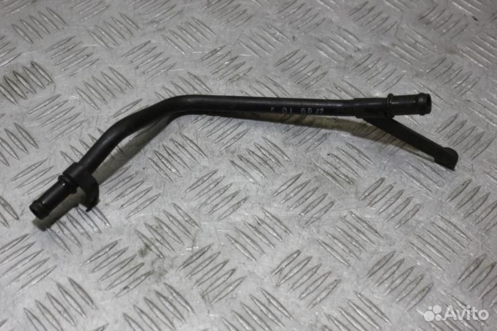 Трубка системы охлаждения Audi Q5 2008-2017